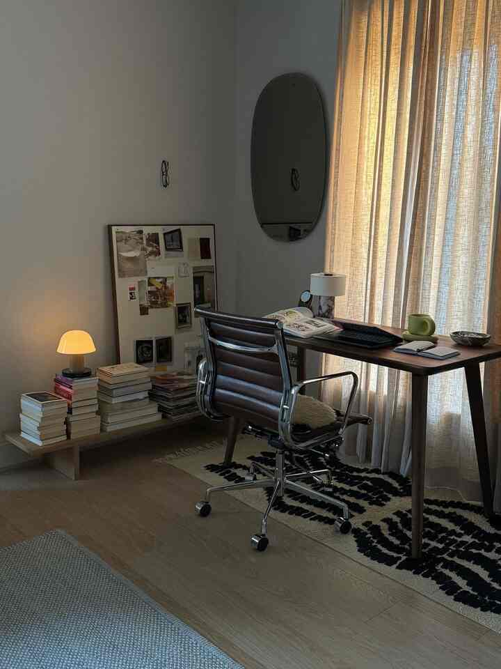 Tagged posts featuring Eames Aluminum Group Chair (Multiple options) 1