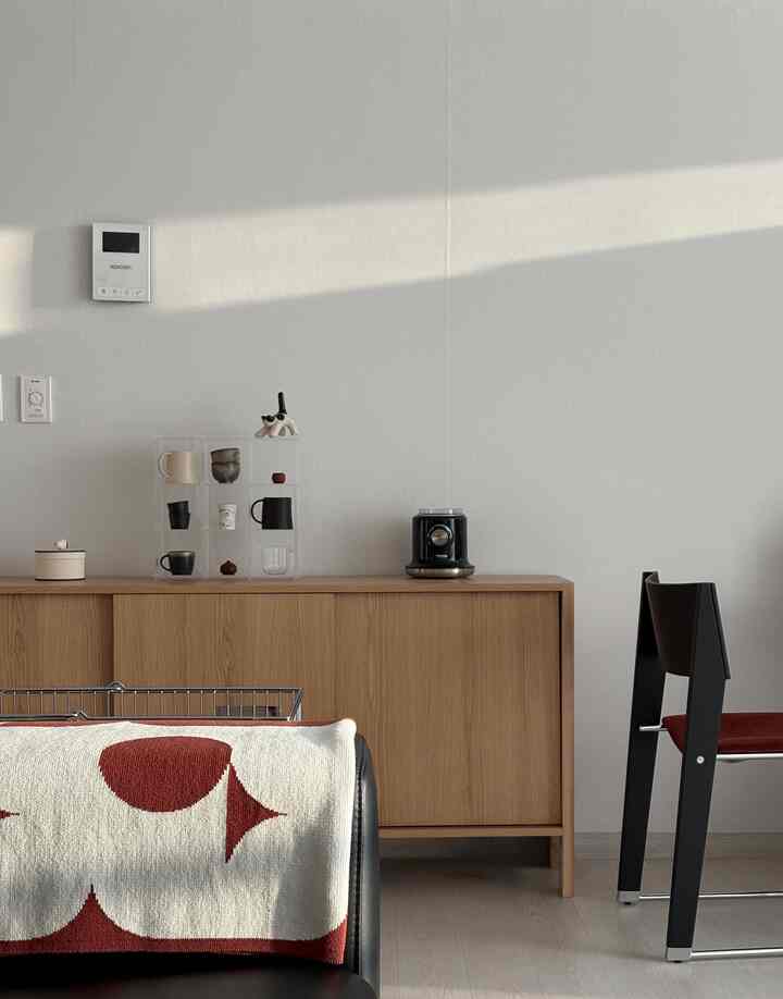 #콘수프기록집 #인테리어노하우  #브릭컬러 #컬러조합 #인테리어팁 #우드 #나무 #블랙