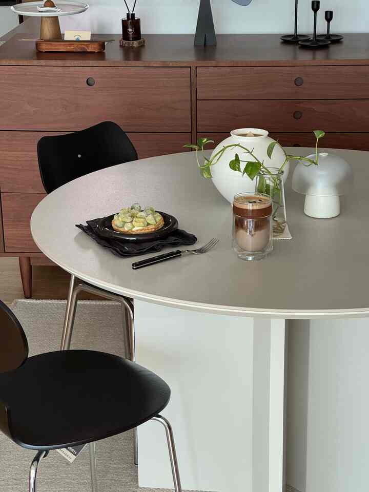 #コンスープ記録集 #賢明な消費 #セールを買いました h&m セール時 ほぼ70プロ割引金額で購入したリネンテーブルマットと今日の家バイナリーショップセール時に安く購入したサーブルディナーフォーク。本物の超安く購入してとても使いすぎてこんな消費を褒めてね~~~~ 

＃リネンテーブルマット 