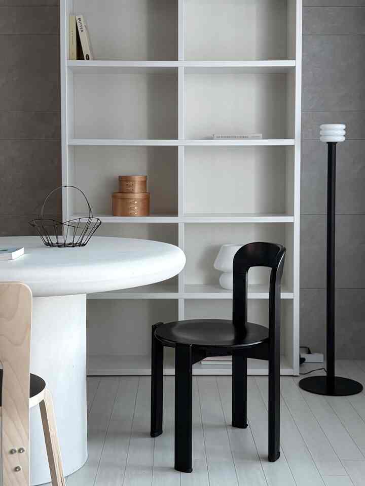 リビングルームのダイニングテーブル -    #블라인드  



