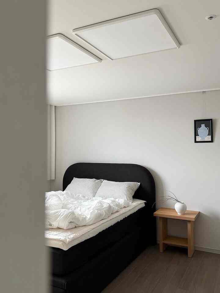 🏷️春のおもちゃ＃春のワームインテリア 
⠀⠀⠀⠀⠀⠀⠀ 
空間再整備中！
⠀⠀⠀⠀⠀
＃ホームスタイリング＃布団カバー＃寝室のインテリア＃お部屋を飾る
#寝室スタイリング #ホームデコ #寝室家具 #春カラーインテリア
＃寝室のインテリアアクセサリー
＃カラーインテリア＃ミニマル＃寝室＃春の家を飾る＃家
＃春のお祝い＃春のインテリア＃ポイントインテリア＃ミニマリズム
＃メイドウェルカム 