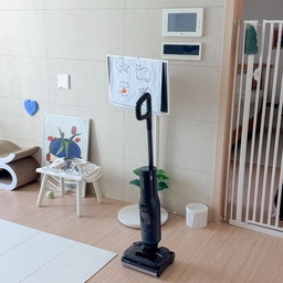 처음으로 사용해본 로보락!
이번에 신상으로나온 로보락 F25 Ace Pro인데 거품세척도 있어서 고양이 모래,털 가득한 저희집을 깨끗하게 할수있었어서 만족✌️
#애착살림템 #살림의달인 
#로보락 #로보락청소기 #로보락추천 #청소기 #청소템 
