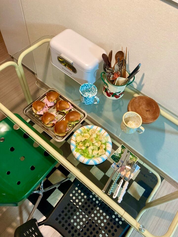 short form carousel card thumbnail