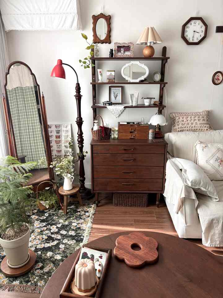 静かな家の中の草原🌿
ヒーリングスポット💕

＃コンスープ記録集