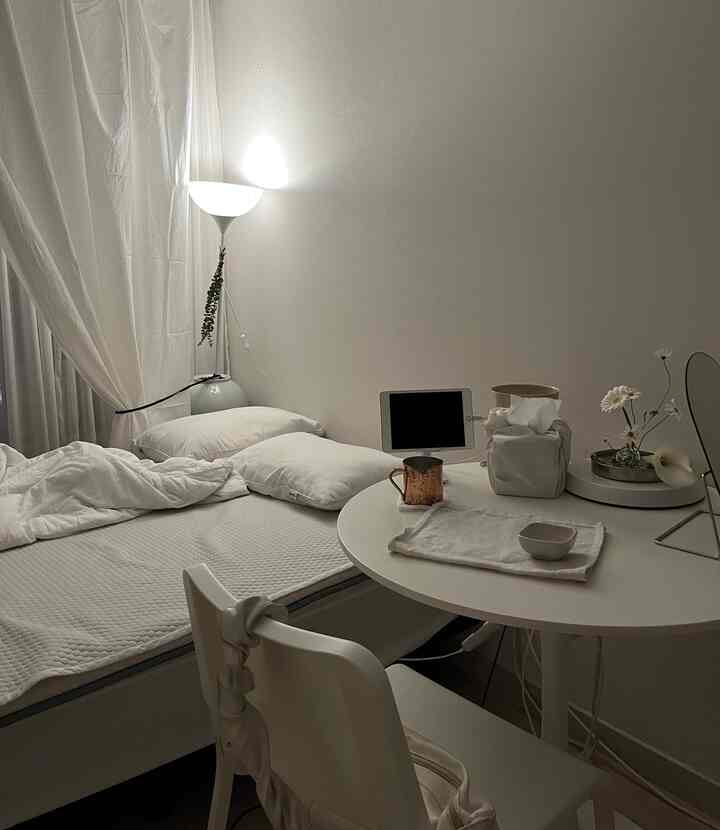 #자취방인테리어  #침실꾸미기 #침실스타일링  #원룸꾸미기  #미니멀인테리어    #화이트침구