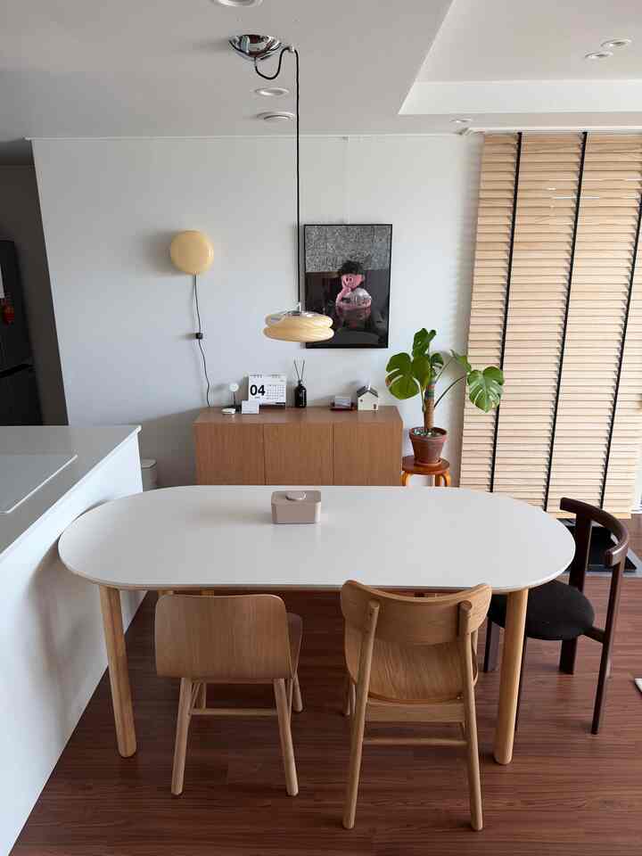 #콘수프기록집  #주방수납장  #벽등 #일광전구 #스노우맨