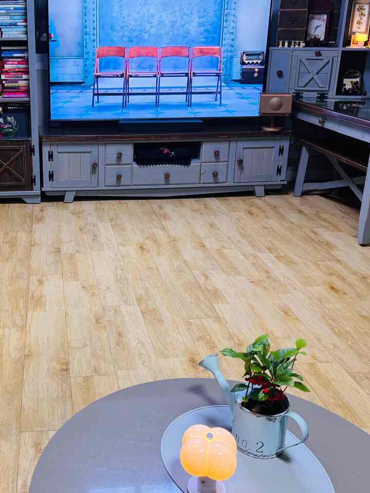 #우리집추구미  📻📺🚪発売販売スカイとブラウン 
🪺カラー組合せを探して三万里😅
それではなぜイカラー組合が息を呑むように良かったのか😭
家できれいな白いインテリア  
無駄のないすっきりとしたインテリア 
見るたびに心がそっと揺れる時もあったが  
それから私の色の好み 🚪🪑愛情を込めて生きなければなりません🩵