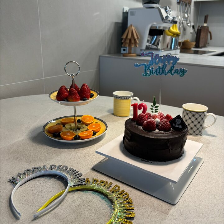 short form carousel card thumbnail