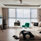 #우리집추구미 #웜톤인테리어

추구미는 컬러인테리어지만,
웜톤인테리어를 추구하는 #남편취향 에 맞춘 거실.

사실 집들이 선물로 이케아 #뒤블링에 블랙 원했는데
주변 모두가 ‘그린’이 시그니처라며 밀어붙인 결과.
포인트가 되지만 #웜톤인테리어 에서는 조화가 너무 어렵다😟