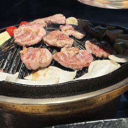 #양고기 #외식 #양갈비 #사케 
너무 맛있는 양고기와 숙성회😝