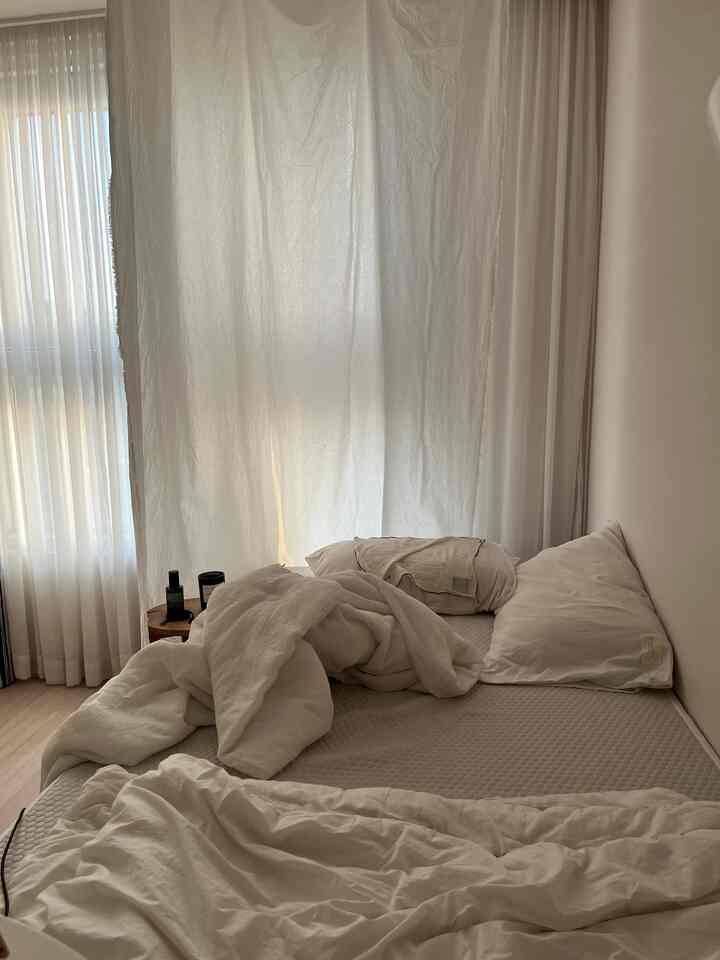 #자취방인테리어  #침실꾸미기 #침실스타일링  #원룸꾸미기  #미니멀인테리어    #화이트침구