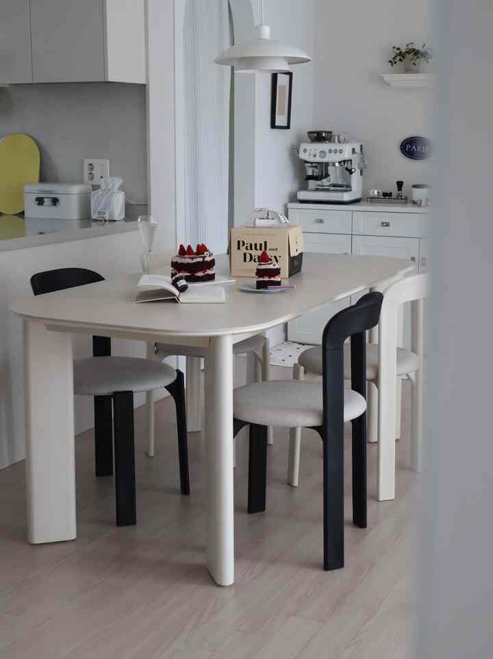 #에쁜템최고야  #세라믹식탁추천 #세라믹테이블 #세라믹식탁세트 #식탁추천 #식탁세트 #주방 #주방인테리어 #주방조명 