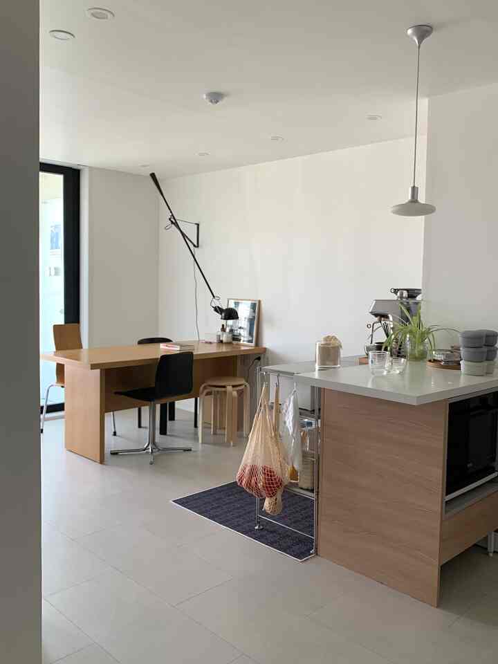 春のリビングルームの整頓

＃ミニマルインテリア＃20ピエロアパートメント＃構築アパートメント＃ビルディングアパートメントインテリア＃ビルディングアパートメントモデリング＃新婚旅行＃新婚旅行インテリア＃廊下式アパートメント＃廊下式アパートメントインテリア＃flos＃flos265＃フロース＃フロース照明 