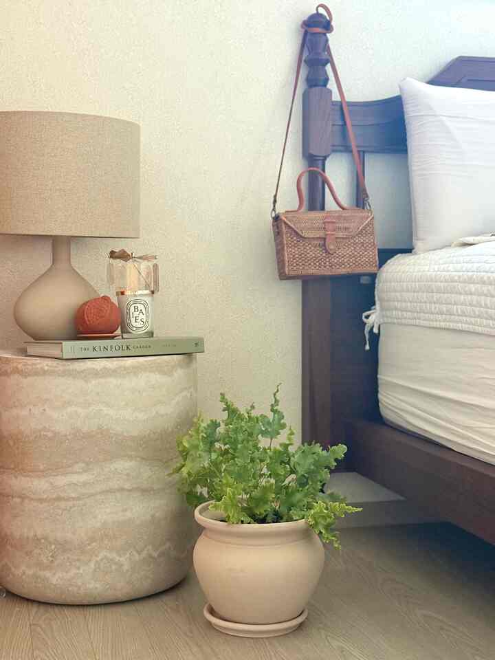 #현명한소비 #토분 #콘수프기록집 

健康に植物を育てるには 
一番大切な植物の「家」である鉢植えですよ！
呼吸する植木鉢である土粉は、植民地の会社である私が最も愛情のある製品です。
植物を健康に育てたい人
土分に植栽してみてはいかがですか？

私の家のお部屋のムードランはとてもよく似合います。  #식집사 #식물키우기  #화분 #우드인테리어 #고양이키우는집 #우드프레임침대 #대리석테이블  #향테리어 