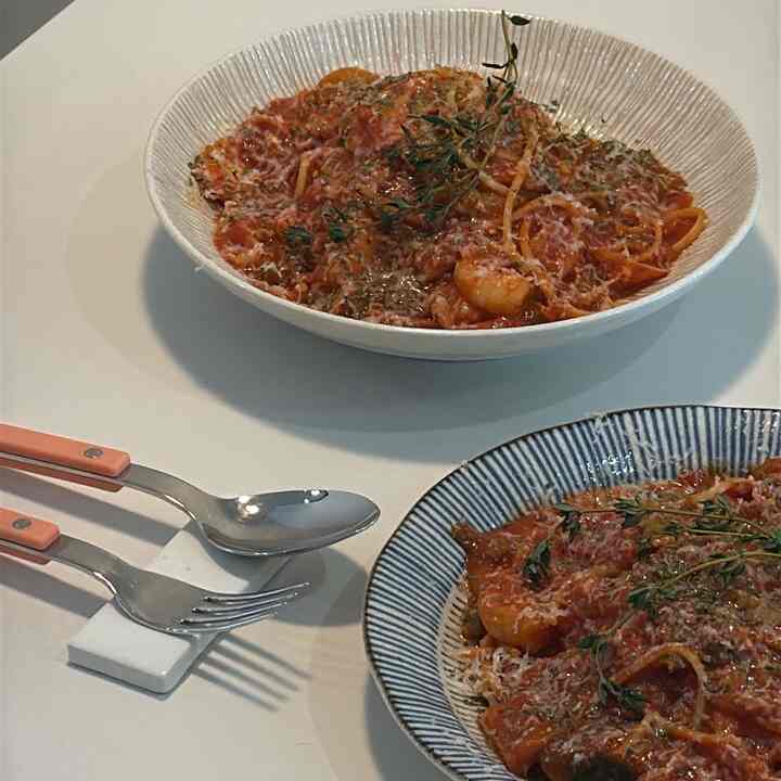  #파스타 #파스타접시 #수저받침 #너븐재 #사브르커트러리 #사브르 #점심메뉴 #점심 #식사 #집밥 #요리  