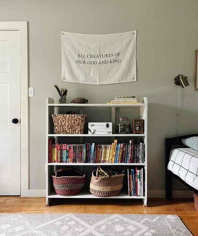 Kids’ room bookshelf vibe — cozy, playful, and full of little stories 🌈📚 A mix of soft colors, cute storage, and easy-to-reach books to spark imagination every day.

#kidsroomdecor #kidsbookshelf #playroominspo #nurseryinspo #kidsinterior #homedecorideas #scandikids #montessorikids #playfulhome #kidsroomstyle #bookloverscorner #colorfulhome #cozycorner #toyorganization #momlife #homestyling #interiorinspo #dailyinspo

credit: @melissa_amy_simmons