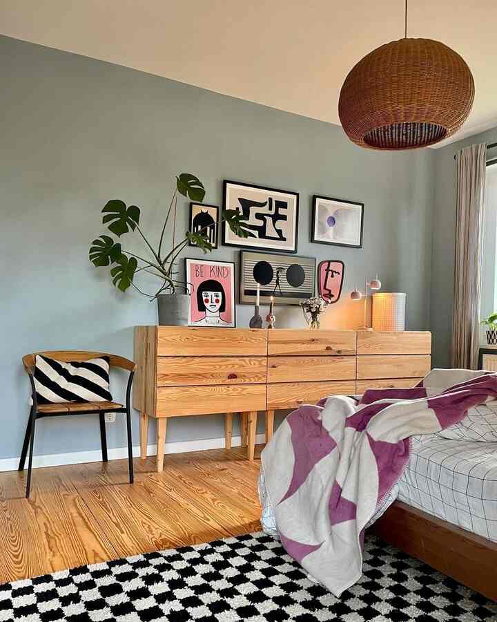 A woody master bedroom with warm tones and natural textures 🌿 Soft wood finishes, earthy colors, and a calm, grounded atmosphere create a cozy and restful retreat.

#woodinterior #bedroominspo #masterbedroom #earthytones #cozybedroom #naturalhome #warmvibes #minimalhome #neutraldecor #homedecorideas #interiorinspo #dailyinspo

credit: @villa_pocket