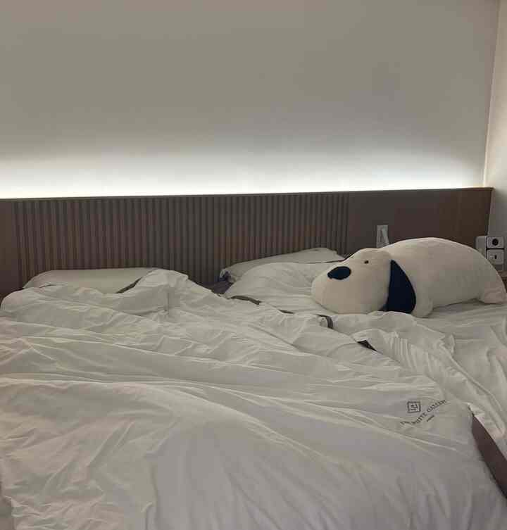  #안방 #쿠션 #안방꾸미기 #침대 #에이스침대 #우리집자랑 #오늘의집 