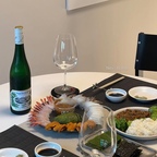 #오홈스토랑 #플레이팅장인
#홈마카세 오픈해봤습니다 ㅎㅎ
리슬링이랑 너무 잘어울리는거 있죠🥂✨
맛있는거에 와인마시는거 너무 행복해요🤤🍽️🤍

#집들이메뉴추천 #홈자카야 #홈술