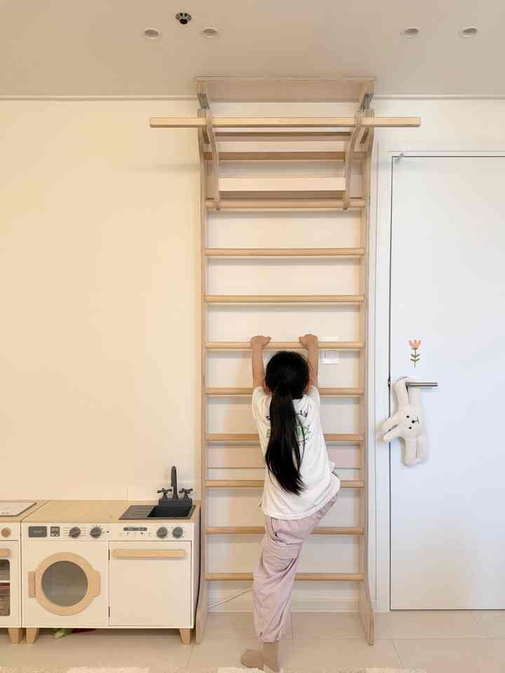 私の家で子供たちが一番好きなもの＝シュロスバ 
自宅で体を使って遊ぶのは本当に簡単ではありません。 
デザインがスッキリして色も色々出てくるので、インテリア破壊も少ない方なので子供のいる家におすすめですよ！ 


＃インテリアノウハウ＃コンスープレコード集 