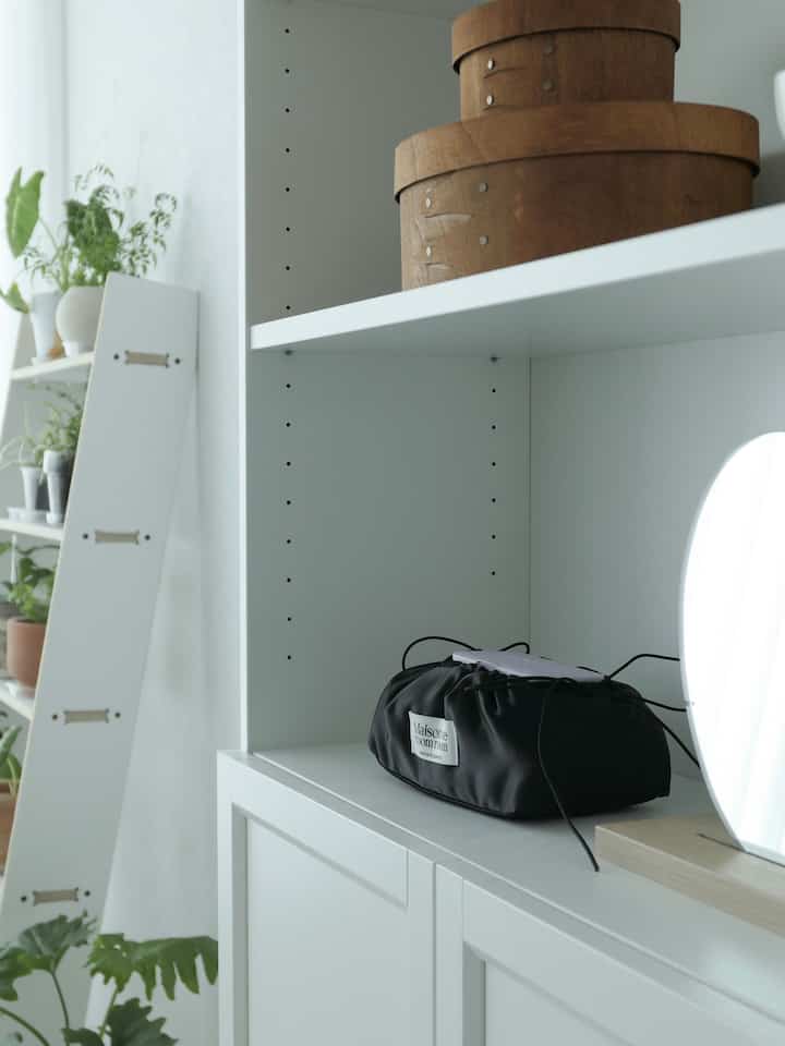 ティッシュがなければならない快適な生必需品ですが
家の写真を撮るときに取り除かなければならないビジュアルじゃないですか🥹

従来使用されていたプラスチック製のティッシュケース
選ぶだけの用途だったら
メゾンルーム ウォーターティッシュケース
インテリア小物のような感じで満足！

写真に出ても家の雰囲気を乗り切らないので、いいですね🖤

✔生活感を減らすすっきりとしたデザイン
✔ブラックカラーでどこに置いても自然に似合う
✔水ティッシュを入れて抜いて使うのも楽な方
✔ふたの干渉がほとんどないので満足
✔様々なウェットティッシュサイズも何でもいいですね✨

＃コンスープ記録集＃賢明な消費＃ウォーターティッシュケース＃ウォーターティッシュカバー＃メゾンルームルーム 
