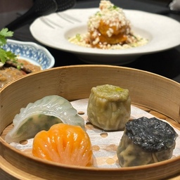 티엔미미.
딤섬이 너무너무너무 맛있는. 다른 음식도 다 맛있는.
가족들과 함께 행복한 시간. 
#티엔미미 #가족모임 #딤섬 #맛집 #맛있는순간포착 