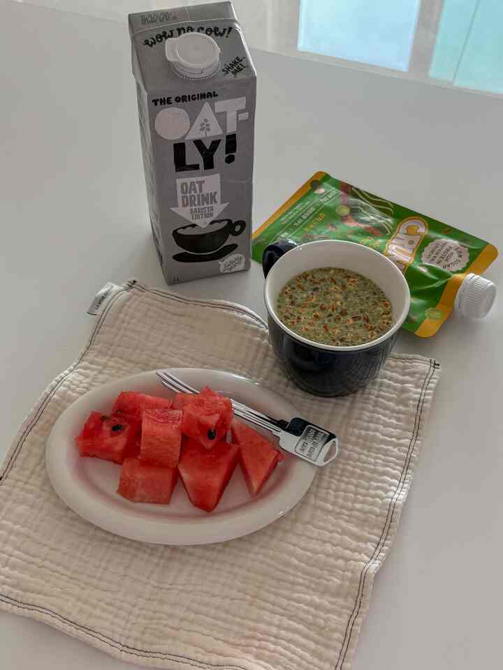 最近抜けたスイカが拍手..🍉
スイカをたくさん食べればお腹の中に赤ちゃんがすごく育つので心配ですが、とても美味しいのはどうですか？  #아침식사 #아침메뉴 #예쁜템최고야 #콘수프기록집 #브런치