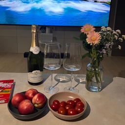 저녁에 와인 Time ~~🍷❤️
너무 맘에드는 와인쟌...😌
매일 와인이 땡기는건 이쁜 잔 때문인가...👀
#인테리어 #집인테리어 #집꾸미기 #오늘의집 #와인잔 #행복한저녁 #샴페인 #여유