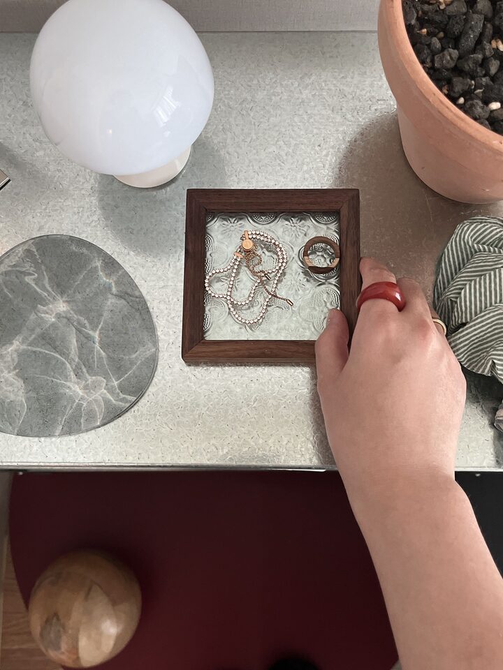 short form carousel card thumbnail