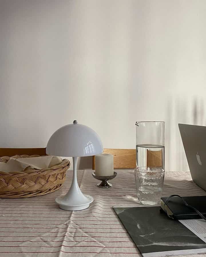 A modern dining table paired with a soft table lamp glow is all it takes to make the space feel warm, polished, and inviting. Simple details, cozy lighting, and an easy everyday dining setup. ✨

#DiningTable #ModernTableLamp #ModernDining #DiningRoomDecor #HomeDecor #InteriorInspo #TableLamp #ModernHome #CozyLighting #MinimalInterior #DiningRoomInspo #HomeStyling
credit: @melanie.lichten
