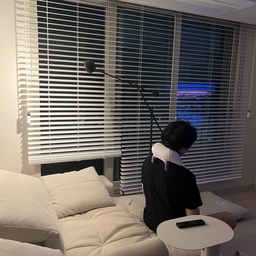 아르떼미데 익사조명 역시 밤에 빛나는 조명🫶🏻
오래오래 함께할 반려조명이에용
역시 인테리어의 끝은 조명✨
#아르떼미데 #아르떼미데이렇게써요 #아르떼미데익사
#ixa #조명 #스텐드조명 #플로어스탠드 #조명인테리어 #조명추천 #조명맛집 #20평대아파트 #20평대 #인테리어 #홈스타그램 #집꾸미기 #오늘의우리집 #신혼집 #신혼부부인테리어 #신혼부무
