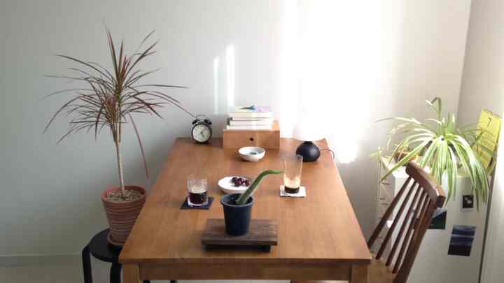 こんな暑い日には出ないで家でホームカフェしよう  #방인테리어 #작은방꾸미기 #오늘의우리집 #식물인테리어