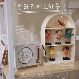 #인테리어노하우 #콘수프기록집 
메이의 귀여움 한스푼이 더해진 공간🧡
턴테이블 모양의 전자디퓨저로 감성 추가😌
작은 공간으로 인테리어 분위기 🆙🆙
#나도크리에이터 #우리집포토존 #우리집자랑 
#기록챌린지 #기록하는삶 #이웃집토토로 
#지브리인테리어 #지브리감성 #맞팔해요 #맞팔환영