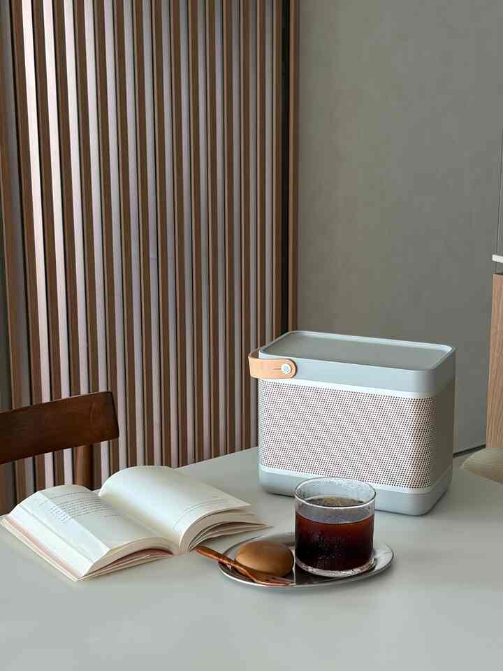 #n年目使用中 
インテリアオブゼロもとても良いBluetoothスピーカー 
スピーカーブランド最近は多すぎるが
やはりBan＆Oloopsonブランドの価値を持つサウンド

ゆったりとした休憩に必要な音楽、
🎧

＃コーンスープ記録集 