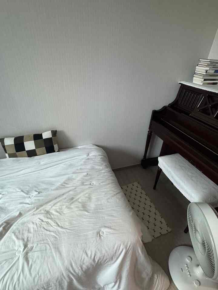  #화분 #초록인테리어 #우드 #우드인테리어 #내추럴 #내추럴인테리어 #내추럴무드 #빈티지 #화이트우드 #화이트인테리어   #빈티지인테리어 #cd플레이어 #스툴 #인테리어 #침실 #침구 #원룸 #맞팔 #답방 