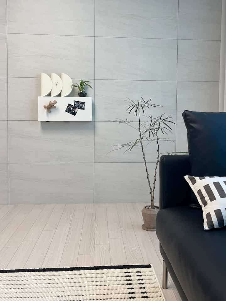 🏠tvなしの私たちの家

2年目になります。 
とても丈夫で
インテリア小道具のように 
飾ることができていい


☁️🤍

＃FTC26＃新婚旅行＃今日の私たちの家＃私たちの家の追求＃インテリアのノウハウ＃かわいいテム最高の夜＃失敗のない贈り物のおすすめ＃賢明な消費