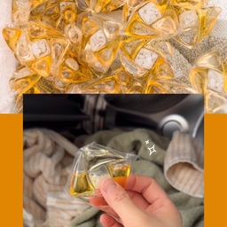 아기 키우는 집은 하루에도 빨래가 몇 번씩 돌아가죠🥹
침 흘린 턱받이, 음식 묻은 옷, 수건까지… 세탁이 일상이 된 요즘이라 세제도 꼼꼼하게 고르게 되더라고요
요즘 사용하고 있는 건 라브아 퍼퓸 비건 캡슐세제✨
계량할 필요 없이 캡슐 하나만 세탁기에 먼저 넣고 빨래를 넣어주면 끝! 18g 대용량 캡슐이라 한 알로 최대 7kg 빨래까지 가능해서 온 가족 빨래도 부담 없이 사용할 수 있었어요
특히 마음에 들었던 건 8종 효소와 땀·피지 제거 특화 효소가 들어 있어서, 아기 옷이나 여름철 땀에 젖은 옷도 한 번 세탁하면 개운한 느낌이 들더라고요👕 세탁 후에는 99.9% 탈취력으로 생활 냄새까지 깔끔하게 잡아줘서 만족스러웠어요
그리고 이 제품의 가장 큰 매력은 역시 향💛
제가 사용한 프랑지파니 & 가이악 향은 열대 휴양지가 떠오르는 따뜻하고 달콤한 플로럴 향인데요 이국적인 꽃향기에 바닐라의 부드러운 달콤함, 가이악 우드의 포근한 잔향이 더해져 너무 진하지 않고 은은하게 오래 남는 향이라
옷을 꺼내 입을 때마다 기분이 좋아지더라고요
향 부스팅 기술이 적용돼 최대 30일 동안 잔향이 지속돼서 옷장 문을 열 때마다 은은한 향이 퍼지는 것도 마음에 들었답니다
매일 반복되는 빨래, 조금이라도 더 간편하게 하고 싶고 세탁 후 기분 좋은 향까지 오래 느끼고 싶은 분들께 추천드려요🤍
#라브아 #캡슐세제 #캡슐세제추천 #땀냄새제거
#캡슐세제 #캡슐세제추천 #육아맘 #아기키우는집 #아기옷세탁 #육아일상 #엄마일상 #세탁세제 #퍼퓸세제 #비건세제 #향기좋은세제 #빨래꿀템 #살림꿀템 #살림템추천 #주부스타그램 #땀냄새제거 #생활용품 #집안일 #콘수프기록집 