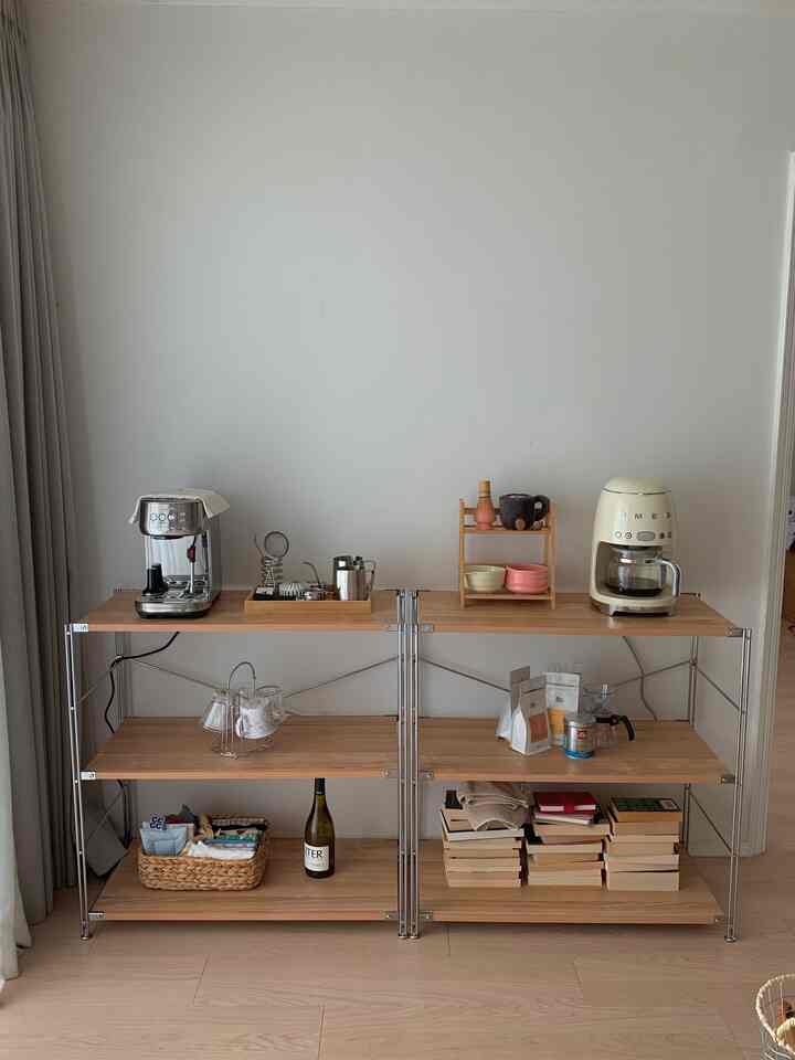 リビングルームのホームカフェゾーンはロマンだったが、いよいよ飾り始めました。 

＃新婚ホームインテリア＃ビンテージインテリア＃ミニマルインテリア＃今日の私たちの家＃ワームトンインテリア＃コンスープレコードハウス＃インテリアノウハウ＃かわいいテム最高屋＃賢明な消費＃私たちの家の追求＃ホームカフェゾーンの飾り＃私たちの家の航空写真＃明確な私たちの家＃ホームカフェインテリア＃ホームカフェゾーン