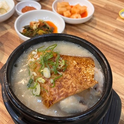 #콘수프기록집 #외식
복날이라 삼계탕💛