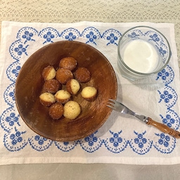 근래 먹었던 까까 주전부리...🍪
(요렇게 보니.. 달달한 거 줄여야겠어여ㅋㅋㅋㅋㅋ🌝)
간식 이름 맞춰보시죠!
첫번째는 저도 오랜만에 먹어봐서 이름이 생각 안나더라고요 ㅎㅎ 
#콘수프기록집 #까까타임 #간식 #달달구리 