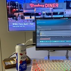 나의 작업 공간🍻🎶

#콘수프기록집 #콘수프기록 #오늘의집 
#일상 #데스크테리어 #소통 #맞팔 #맞팔환영 #맞팔해요 #원룸 #원룸인테리어 #자취방 #자취 #자취템 #원룸공간분리 