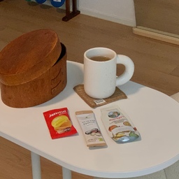 뒤늦게 사과+땅콩크림 조합에 빠져서 아침마다 먹구 있어요 ㅋㅋㅋ 한창 유행일때는 먹지도 않더니 유행 다 지나고 생각나서 먹어요🤭
확실히 점심에 졸음 쏟아지는데 줄어든 것 같긴한데 더 지켜봐야할 것 같고🤔
#메리루스모닝비타민, #푸드올로지젤리풀
이 2개도 일주일째 먹고 있는데
피부 밝아졌다는 얘기 들어서 뿌듯했어요!!
#젤리풀 #비타민샤워기 #비타민추천 #비타민젤리 #젤리 #거울 #거울추천 #실내방향제 #실내슬리퍼 #슬리퍼 #집들이추천템 #쉐이크텀블러 #우드박스 #영양제보관함 #보관함 