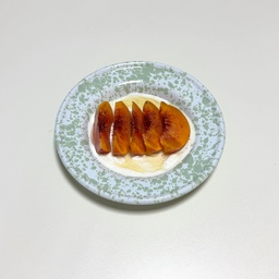 #한여름디저트 #콘수프기록집 
요즘 더위 때문에 
복숭아 + 그릭요거트 조합 🍑
사과 + 땅콩버터 조합 🍎
참외 
베이글, 빵 + 아아 🥯
빵이나 과일로 끼니를 떼우고 있는 것 같아요 •••
특히 복숭아에 그릭요거트+알룰로스 조합
처음으로 먹어봤는데 너무 맛있더라구요 ! 
강추 드립니다 🤍
#원룸 #원룸일상 #원룸오피스텔 #여름간식 #여름과일 #과일플레이팅 #과일접시 #과일디저트 #크로우캐년 #크로우캐년접시 #크로우캐년플레이트 #크로우캐년스푼 #선팔 #맞팔 #선팔맞팔 #선팔환영 #팔로우환영 #콘수프기록 #콘수프챌린지 #자취생 #ftc기록 