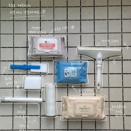 우리 집 베란다 청소 루틴 ✨
베란다 대청소하는 날엔 거뭇해진 백자갈을 락스에 담가두고, 
바닥과 바깥창은 물 뿌린 후 바이칸 청소솔과 스퀴지로 마무리해요👍🏻
안쪽 창문은 물청소가 어려워 거울 세정티슈로 쓱쓱 🪞
평소에는 고로고로 돌돌이로 먼지와 머리카락 제거해주고,
창문틀은 매직블록을 틀에 맞게 잘라 구석구석 닦아주면 생각보다 훨씬 깔끔해진답니다><
아이가 있는 집이라 손이 자주 닿는 곳은 소독티슈로 수시로 관리하고 〰️
그리고 물티슈는 청소부터 육아까지 빠질 수 없는 만능템! 
저만 그런거 아니죠? ṑṑṑ
#ftc26기 #청소템 #청소템추천
#베란다타일 #베란다꾸미기 #베란다활용법 
#아이가사는집 #오늘의우리집 #집꾸미기 
#데크타일추천 #백자갈 #고로고로돌돌이 #매직블럭
#세정티슈 #소독티슈 #청소솔추천 #바이칸청소솔 
#바이칸스퀴지 #주부일상 #청소루틴 #청소하는날 
