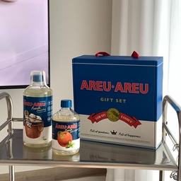 매일 사용하는 세제라서 더 꼼꼼하게 골라본 아르아르 주방세제 & 세탁세제🤍
주방세제와 세탁세제는 매일 사용하는 제품인 만큼
단순히 세정력만 보고 고르기보다는
어떤 성분으로 만들어졌는지, 부담 없이 사용할 수 있는지도 중요하게 보게 되더라고요
아르아르는 비건 제품이라 마음에 들었고
주방에서 사용하는 세제부터 매일 하는 빨래까지
자주 사용하는 제품을 조금 더 신중하게 선택하고 싶었던 저에게 딱 좋았어요🫧
특히 주방세제와 세탁세제를 함께 사용할 수 있어서
집에서 필요한 생활용품을 따로 고민하지 않아도 되는 점도 만족스러웠어요
매일 쓰는 제품일수록
한 번 사고 끝나는 것보다 오래, 편하게 사용할 수 있는 제품을 고르게 되는 것 같아요🤍
#현명한소비 #ftc26기 
#아르아르 #아르아르세제 #비건세제 #주방세제 #세탁세제 #살림템 #신혼집살림 #생활용품 #살림추천