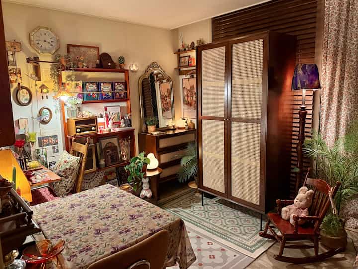 複作複作 横ショット ✿˖°

🔖 家具・小物情報

・ワードローブ＆引き出しケース🏷バラマンション
・ムードなど🏷ルミール
・テーブルクロス＆ラグ🏷デコビュー
・ウサギ人形🏷テディテイルズ
・時計&椅子&スタンド照明 ビンテージ


＃バラマンション新製品＃原木家具＃原木戸棚＃ラタンクローゼット＃ホームインテリア＃家の装飾＃ホームスタイリング＃ベッドルームインテリア＃ビンテージインテリア＃ウッドインテリア＃ラタン家具＃家具スタグラム#rattanfurniture #vintagehome #cozyhome