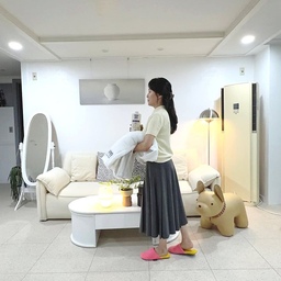 매번 세탁소 맡기던 침구류, 집에서 스마트하게 케어하기 💡
일반 세제로는 잘 안 빠지는 찌든 땀냄새와 피지, 각질을 8종 특화 효소로 싹 분해해 주니까 비싼 드라이클리닝 없이도 매일 새 이불처럼 뽀송하게 케어 완료 🫧
✨ 현명한 소비 포인트
• 비용 절감: 침구 전용 케어로 세탁소 비용 Save!
• 3배 초고농축: 소량만 써도 강력해서 가성비 최고
• 안심 스펙: EWG 그린 등급 & 비건 인증으로 온 가족 침구 OK
자주 빨아도 섬유 손상 없이 오래 유지되니 비싼 침구류 보호까지 완벽해요. 똑똑하게 챙기는 숙면 라이프, 완전 대만족 🤍
#콘수프기록집 #현명한소비 #이불세제 #베딩클렌저 #포렌 #침구세제 #딥레스트플러스 