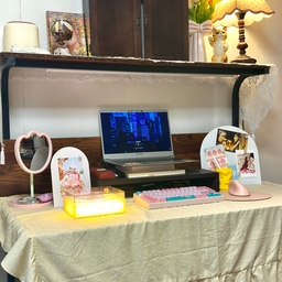 침실 한쪽에 마련된 나의 데스크존💻
버터크림색으로 꾸미고 싶은데
딱 원하는 색상의 아이템이 많지 않아
일단 노랑(?)으로 물들이는 중
왼쪽엔 작은 커피머신 하나 들일거에요 ㅎㅎ
앞으로 이 공간도 어떻게 변화하는지
차근차근 보여드릴게요!!
#ftc27기 #데스크테리어 #책상꾸미기 #옐로우인테리어 #빈티지인테리어 #소품인테리어 #집꾸미기 

