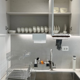 주방이 깔끔해지는 가장 간단한 방법 🍽️🤍
그릇을 하나씩 꺼내 쓰다 보니
어느새 뒤죽박죽 쌓여 있던 주방 수납장..🤦🏻‍♀️
접시꽂이를 넣어주고
그릇을 세워서 정리해주니
찾기도 훨씬 편하고 수납장 안도 한눈에 깔끔하게✨
작은 정리 하나만으로도
주방이 이렇게 달라질 수 있더라고요. 🫧
예쁘게 정리하고, 편하게 꺼내 쓰는 주방. 🤍
같이 한 번 꾸며봐요 :)
#오늘의집 #오늘의집FTC28기 #오늘의집큐레이터 #주방정리 #주방수납 #주방정리용품 #접시꽂이 #접시정리 #콘수프기록집  #싱크대정리 #주방인테리어 #화이트주방 #신혼집 #신혼집인테리어 #살림템 #살림꿀팁 #우리집포토존 #오늘의우리집