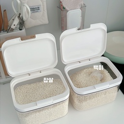 #콘수프기록집 #살림살이
쌀 리필데이🍚
쌀 떨어져가길래 백미랑 잡곡도 다시 채워줬어요ㅎㅎ
시어머니께 배운 소소한 밥맛 꿀팁이 있는데
백미 7 : 찹쌀 3 비율로 섞어서 밥을 하면 훨씬 찰지고 맛있더라구요.
한번 먹어보고 맛있어서 그뒤로 쭉 이렇게 해먹고 있어요☺️
쌀은 그대로 두기보다는 밀폐가 잘되는 용기에 옮겨 담아 냉장 보관하는게 좋아요
꺼내 쓰기도 편하고 이렇게 한 번 가득 채워두면 든든해요ㅋㅋ
#쌀통 #쌀보관 #쌀보관통 #쌀보관통 #쌀통추천 #주방정리 